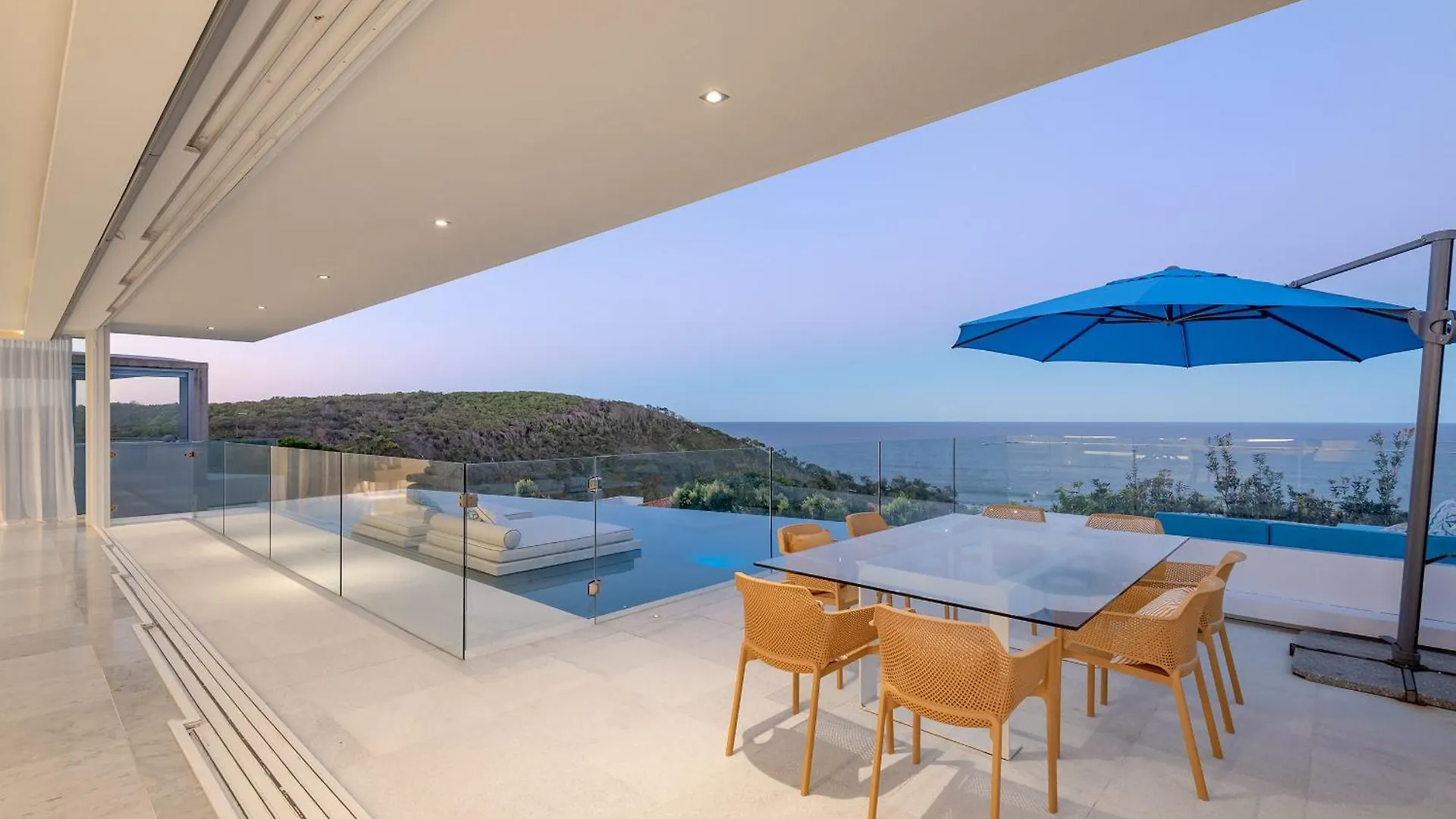 Azure Villa Sunshine Beach