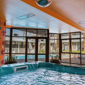 https://indian-ocean-hotel.hotelsperth.org